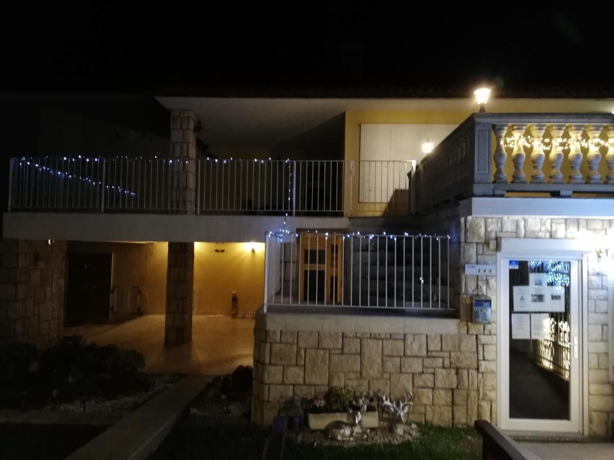 Guest House Vila Luka Portorož Extérieur photo